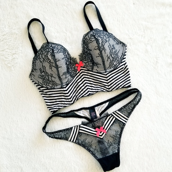 Victoria's Secret Vintage Very Sexy Fashionshow Bustier & Lace Thong Panty NWT - Picture 3 of 16